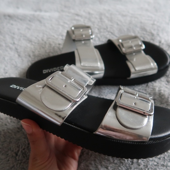 H&M Silver Slides - Picture 3 of 4